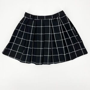 Hot Topic Black Windowpane Plaid Pleated School Girl Mini Skirt Size Small